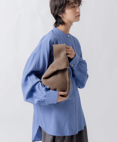 WHYTO.(ホワイト)の「「WHYTO. / ホワイト」reversible boa bag(トートバッグ・レディース・オフホワイト/ベージュ/ブラウン・FREE)」の9枚目の写真