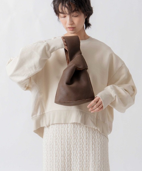 WHYTO.(ホワイト)の「「WHYTO. / ホワイト」reversible boa bag(トートバッグ・レディース・オフホワイト/ベージュ/ブラウン・FREE)」の13枚目の写真