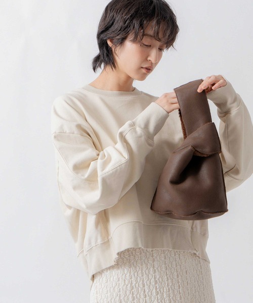 WHYTO.(ホワイト)の「「WHYTO. / ホワイト」reversible boa bag(トートバッグ・レディース・オフホワイト/ベージュ/ブラウン・FREE)」の15枚目の写真