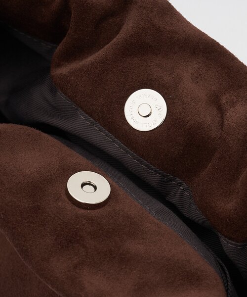 russet（ラシット）の「【WEB限定】スエード巾着4WAYショルダーバッグ（ショルダーバッグ・レディース・ダークブラウン/グレー・FREE）」の19枚目の写真