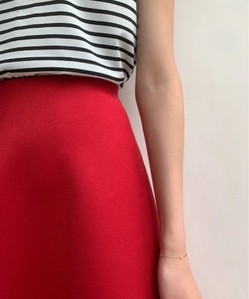 BIRTHDAY BASH(バースデイバッシュ)の「A LINE BONDING SKIRT LONG LIMITED RED(スカート・レディース・レッド・LARGE/SMALL)」の3枚目の写真
