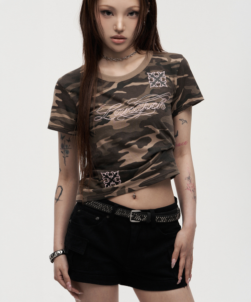 LANARCHIVE（ランアーカイブ）の「[0143] カモチェーン刺繍ウーマン半袖Tシャツ - カモ（Tシャツ/カットソー・レディース・オリーブ・FREE）」の2枚目の写真