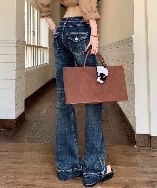 LADY LIKE(レディライク)の「フラップポケット付き美脚見えフレアデニムパンツ(デニムパンツ・レディース・ブルー・M)」の15枚目の写真