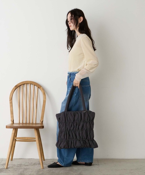 forksy.(フォルクシー)の「【forksy.】パファーギャザー アソートトートバッグ/ドット・無地(トートバッグ・レディース・チャコール/ブラック系/アイボリー系/ブルー/ブラック・FREE)」の15枚目の写真