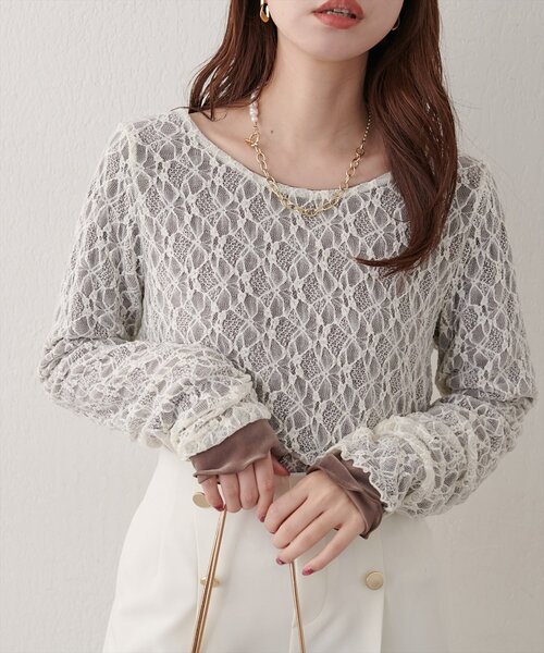 natural couture(ナチュラルクチュール)の「シアーベロア×レースリバーシブルTOPS(Tシャツ/カットソー・レディース・ブラウン/モカ/ブラック/アイボリー・FREE)」の9枚目の写真