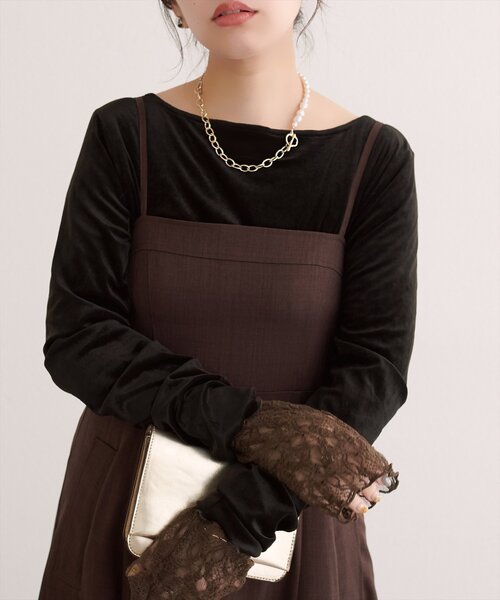 natural couture(ナチュラルクチュール)の「シアーベロア×レースリバーシブルTOPS(Tシャツ/カットソー・レディース・ブラウン/モカ/ブラック/アイボリー・FREE)」の12枚目の写真