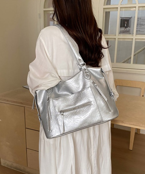 LA VORAGINE(ラ ヴォラジネ)の「A4対応大容量 外ポケットスクエアトートバッグ(トートバッグ・レディース・Black/Silver/PINK/アイボリー・FREE)」の14枚目の写真