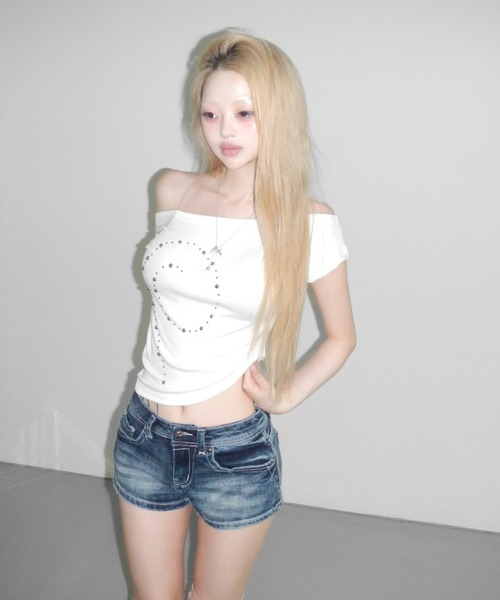 THEAIRTOWN（ジエアタウン）の「blue wave chrome denim shorts（デニムパンツ・レディース・ブルー・SMALL/MEDIUM）」の14枚目の写真