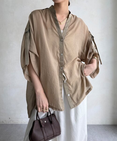 DouDou(ドゥドゥ)の「【WEB限定】シアー×サテンブラウス(シャツ/ブラウス・レディース・ブラック/ブラウン/ベージュ・FREE)」の1枚目の写真