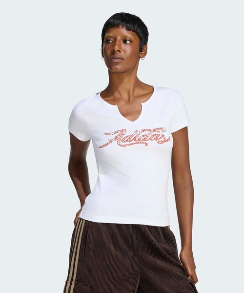 adidas(アディダス)の「グラフィック スリム Tシャツ / アディダスオリジナルス adidas Originals(Tシャツ/カットソー・レディース・ホワイト・XX-LARGE/3XL/LARGE/MEDIUM/SMALL/X-LARGE)」の1枚目の写真