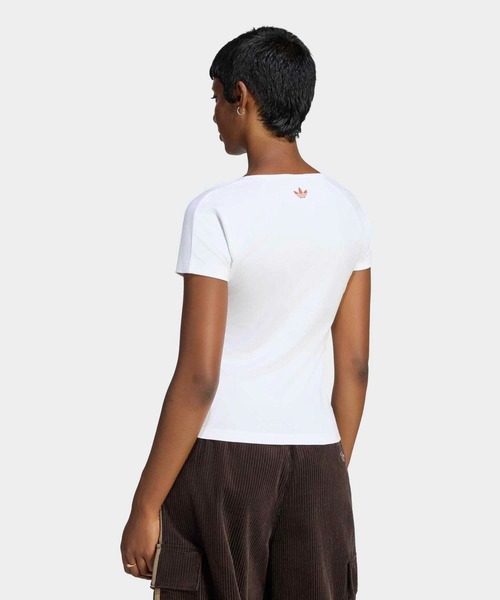 adidas(アディダス)の「グラフィック スリム Tシャツ / アディダスオリジナルス adidas Originals(Tシャツ/カットソー・レディース・ホワイト・XX-LARGE/3XL/LARGE/MEDIUM/SMALL/X-LARGE)」の2枚目の写真