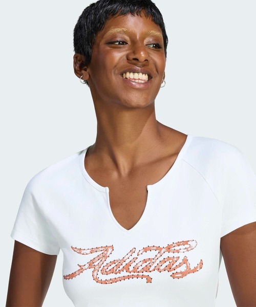 adidas(アディダス)の「グラフィック スリム Tシャツ / アディダスオリジナルス adidas Originals(Tシャツ/カットソー・レディース・ホワイト・XX-LARGE/3XL/LARGE/MEDIUM/SMALL/X-LARGE)」の4枚目の写真