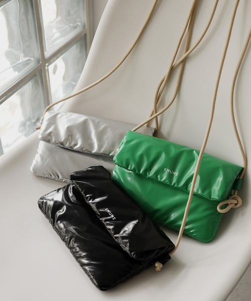 EMUNE(エミュネ)の「Aura Collection Aura Bag(アウラ バッグ)(ショルダーバッグ・レディース・グリーン/シルバー/ブラック・FREE)」の1枚目の写真