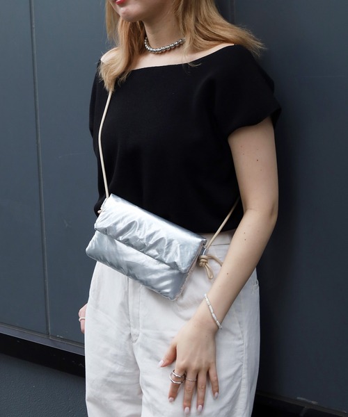 EMUNE(エミュネ)の「Aura Collection Aura Bag(アウラ バッグ)(ショルダーバッグ・レディース・グリーン/シルバー/ブラック・FREE)」の11枚目の写真