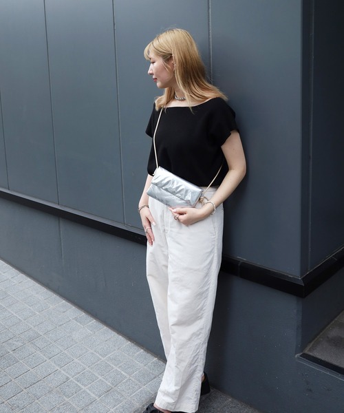 EMUNE(エミュネ)の「Aura Collection Aura Bag(アウラ バッグ)(ショルダーバッグ・レディース・グリーン/シルバー/ブラック・FREE)」の12枚目の写真