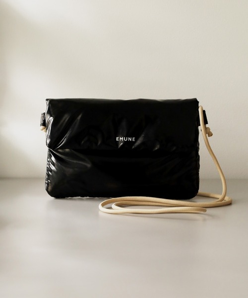 EMUNE(エミュネ)の「Aura Collection Aura Bag(アウラ バッグ)(ショルダーバッグ・レディース・グリーン/シルバー/ブラック・FREE)」の17枚目の写真