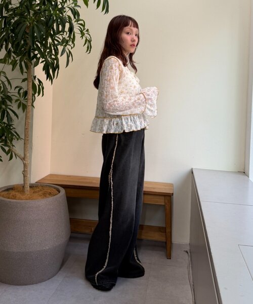 w closet(ダブルクローゼット)の「レースリボンボレロ(シャツ/ブラウス・レディース・ブラック/オレンジ/オフホワイト/ブルー・FREE)」の21枚目の写真