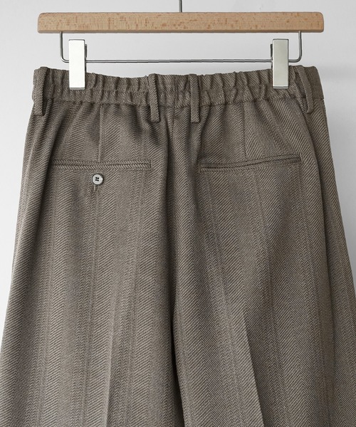 WYM LIDNM(ウィム バイ リドム)の「MELANGE TWEED CURVED SEAM SLACKS【SET-UP】(スラックス・メンズ・ブラック系/チャコール/ブラウン系・S/XS/M/L)」の16枚目の写真