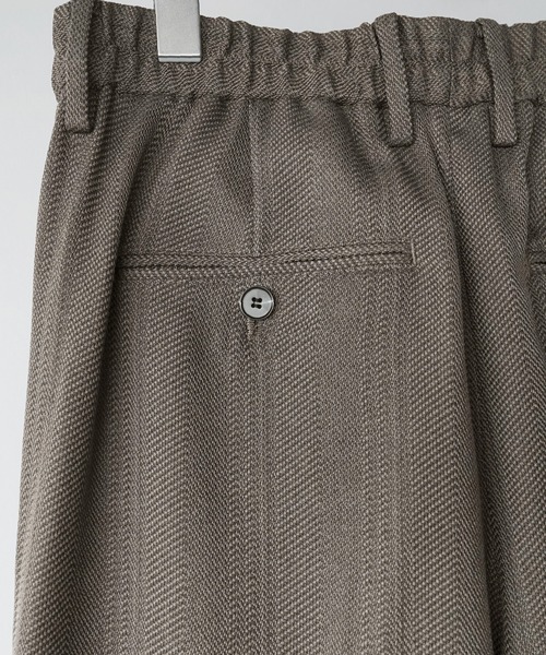 WYM LIDNM(ウィム バイ リドム)の「MELANGE TWEED CURVED SEAM SLACKS【SET-UP】(スラックス・メンズ・ブラック系/チャコール/ブラウン系・S/XS/M/L)」の17枚目の写真