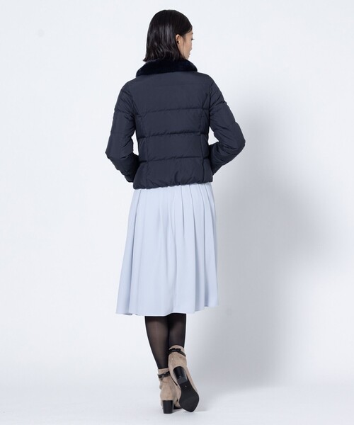 TOCCA(トッカ)の「HEART SHOT ショートダウン(その他アウター・レディース・ネイビー系/サックスブルー系/ブラック系・0/2/4/6)」の8枚目の写真
