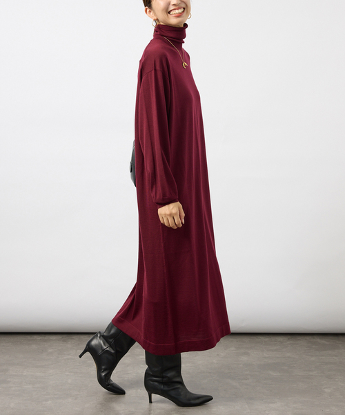 VERMEIL par iena（ヴェルメイユパーイエナ）の「《WEB限定/追加》GLOW wool knit ワンピース（ワンピース・レディース・ボルドー/チャコールグレー/ブラック・FREE）」の3枚目の写真