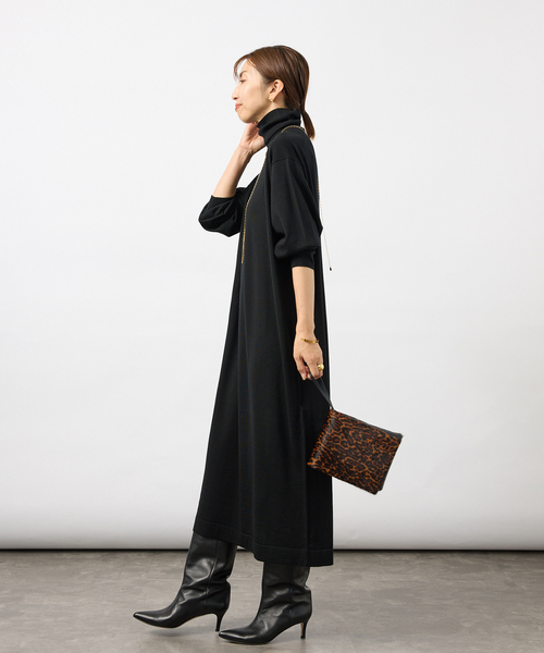 VERMEIL par iena（ヴェルメイユパーイエナ）の「《WEB限定/追加》GLOW wool knit ワンピース（ワンピース・レディース・ボルドー/チャコールグレー/ブラック・FREE）」の5枚目の写真