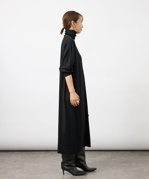 VERMEIL par iena（ヴェルメイユパーイエナ）の「《WEB限定/追加》GLOW wool knit ワンピース（ワンピース・レディース・ボルドー/チャコールグレー/ブラック・FREE）」の7枚目の写真