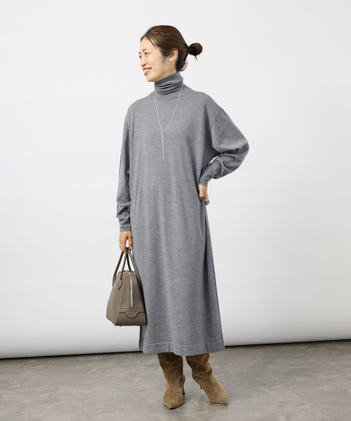 VERMEIL par iena（ヴェルメイユパーイエナ）の「《WEB限定/追加》GLOW wool knit ワンピース（ワンピース・レディース・ボルドー/チャコールグレー/ブラック・FREE）」の9枚目の写真
