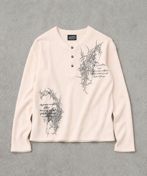 SPINNS(スピンズ)の「短丈ワッフルヘンリーネック長袖Tシャツ/サーマル/ダークロゴ(Tシャツ/カットソー・メンズ・ブラック系その他/アイボリー/ワイン/カモフラージュ・ONESIZE)」の15枚目の写真