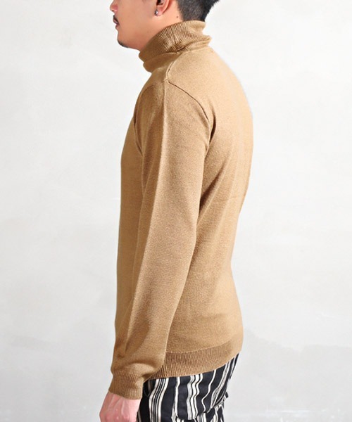 LUXSTYLE(ラグスタイル)の「カシミヤタッチタートルネックセーター(ニット/セーター・メンズ・ホワイト/ブラック・L/M/S)」の4枚目の写真