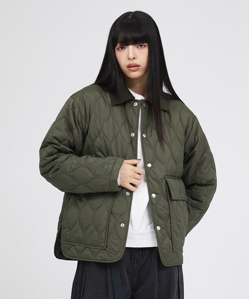 UNIVERSAL OVERALL(ユニバーサルオーバーオール)の「【UNIVERSAL OVERALL/ユニバーサルオーバーオール】QUILT HALFCOAT/キルティングジャケット/秋冬アウター【WEB限定】(ブルゾン・レディース・カーキ・フリー)」の6枚目の写真