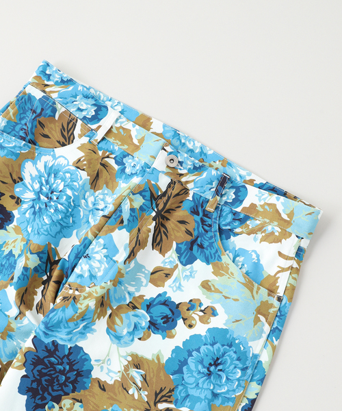 EDIFICE(エディフィス)の「fursac (フルサック) Dark Flower Print Pants(スラックス・メンズ・ブルー系その他・33/32)」の3枚目の写真