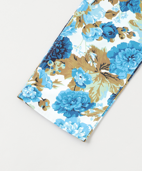 EDIFICE(エディフィス)の「fursac (フルサック) Dark Flower Print Pants(スラックス・メンズ・ブルー系その他・33/32)」の4枚目の写真