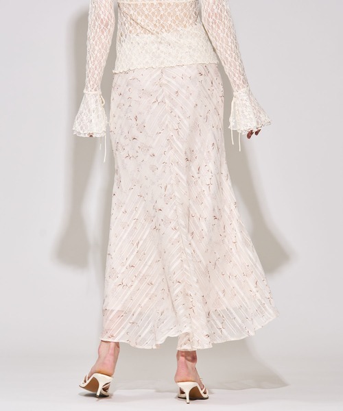 ME COUTURE（ミークチュール）の「25th シアーノスタルフルールスカート（スカート・レディース・アイボリー/ライトブルー・1/0）」の12枚目の写真