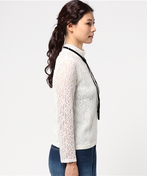 MOUSSY(マウジー)の「BOW TIE LACE TOPS(Tシャツ/カットソー・レディース・ブラック/ホワイト/ボルドー・FREE)」の5枚目の写真