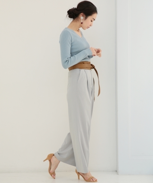 A part by（アパートバイ）の「14GCリブVNPO 745157 （ニット/セーター・レディース・ネイビー/ホワイト/ピンク/ブルー・MEDIUM/LARGE）」の7枚目の写真