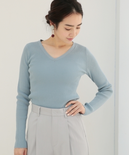 A part by（アパートバイ）の「14GCリブVNPO 745157 （ニット/セーター・レディース・ネイビー/ホワイト/ピンク/ブルー・MEDIUM/LARGE）」の8枚目の写真