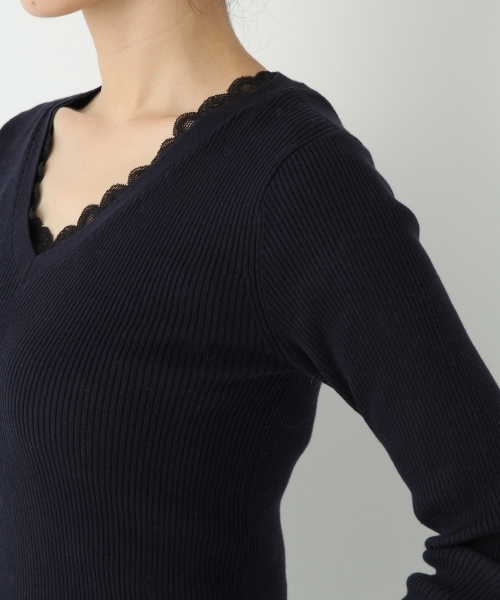 A part by（アパートバイ）の「14GCリブVNPO 745157 （ニット/セーター・レディース・ネイビー/ホワイト/ピンク/ブルー・MEDIUM/LARGE）」の12枚目の写真