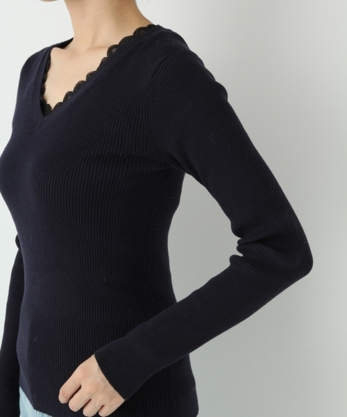 A part by（アパートバイ）の「14GCリブVNPO 745157 （ニット/セーター・レディース・ネイビー/ホワイト/ピンク/ブルー・MEDIUM/LARGE）」の13枚目の写真