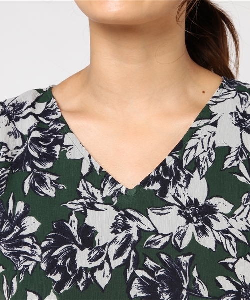 Khaju（カージュ）の「Khaju:フラワープリントノースリーブワンピース（ワンピース・レディース・グリーン/パープル・ONE SIZE）」の6枚目の写真