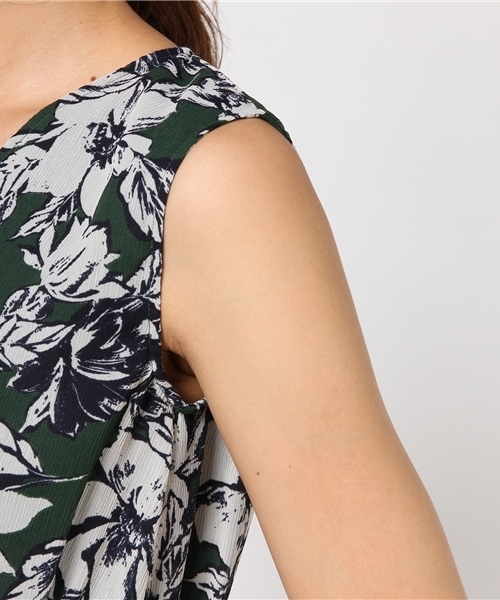 Khaju（カージュ）の「Khaju:フラワープリントノースリーブワンピース（ワンピース・レディース・グリーン/パープル・ONE SIZE）」の8枚目の写真