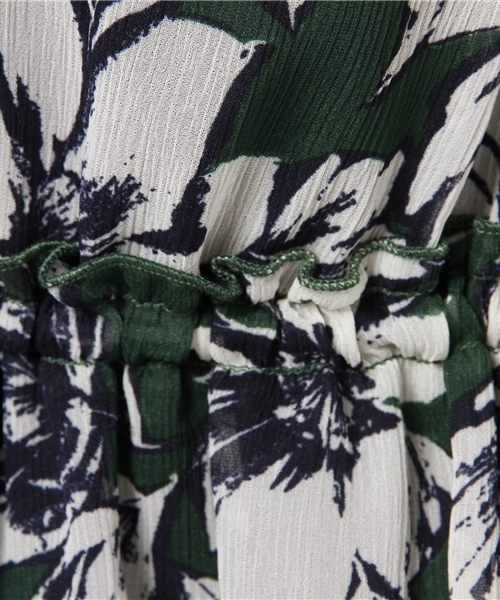 Khaju（カージュ）の「Khaju:フラワープリントノースリーブワンピース（ワンピース・レディース・グリーン/パープル・ONE SIZE）」の11枚目の写真