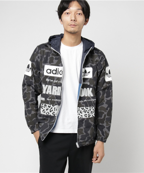 adidas（アディダス）の「オリジナルス ウィンドブレーカー [CAMO