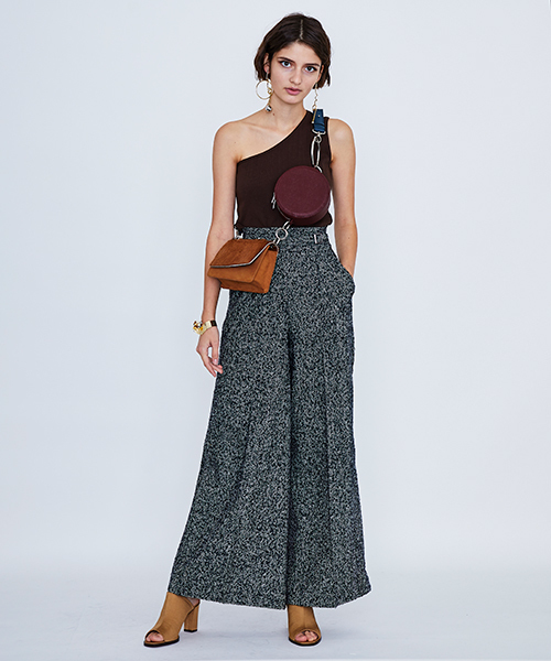 UNITED TOKYO（ユナイテッドトウキョウ）の「アソートサークルバッグ（ショルダーバッグ・レディース・ブラック/キャメル/ワインレッド/バーガンディー・FREE/1）」の6枚目の写真