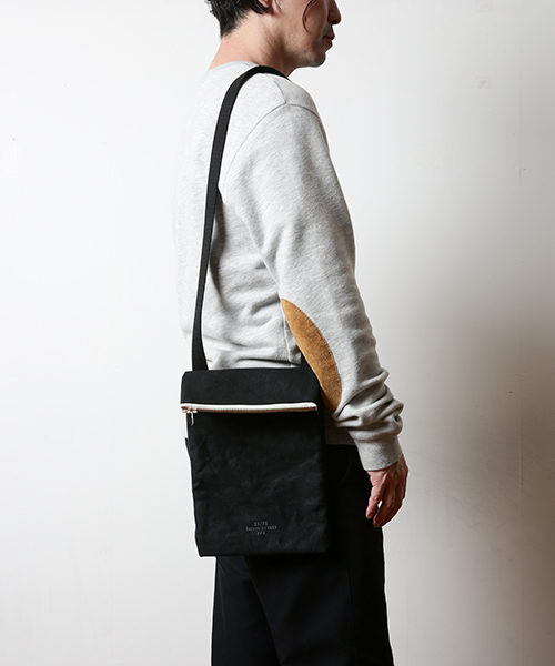 20/80(テゥエンティーエイティー)の「【20/80】トゥエンティーエイティー/CANVAS #6 FOLDING SMALL SHOULDER BAG S047(ショルダーバッグ・メンズ・ホワイト/ブラック・FREE)」の5枚目の写真