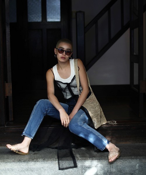 TODAYFUL（トゥデイフル）の「シームレスステッチタンクトップ（タンクトップ・レディース・ブラック/ブラウン/オフホワイト/カーキ・FREE）」の6枚目の写真