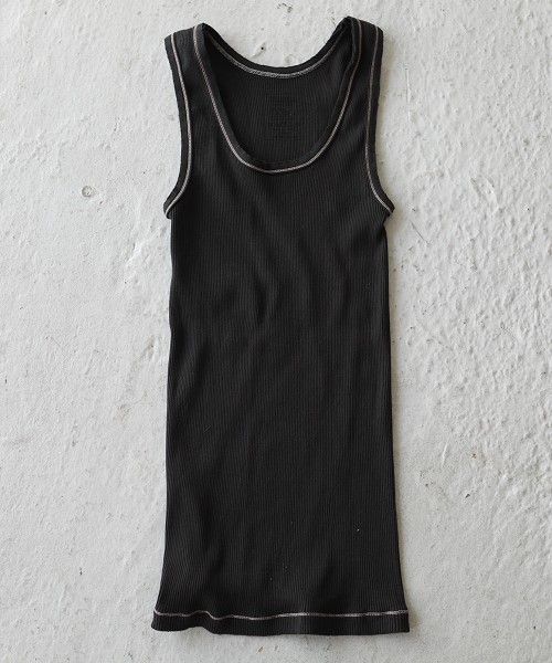 TODAYFUL（トゥデイフル）の「シームレスステッチタンクトップ（タンクトップ・レディース・ブラック/ブラウン/オフホワイト/カーキ・FREE）」の14枚目の写真