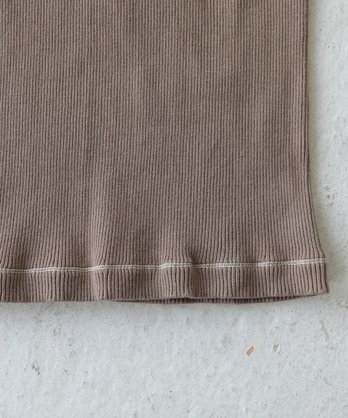 TODAYFUL（トゥデイフル）の「シームレスステッチタンクトップ（タンクトップ・レディース・ブラック/ブラウン/オフホワイト/カーキ・FREE）」の10枚目の写真