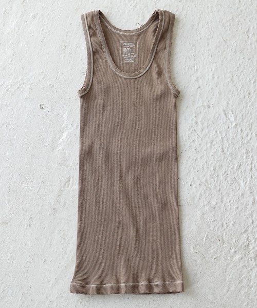 TODAYFUL（トゥデイフル）の「シームレスステッチタンクトップ（タンクトップ・レディース・ブラック/ブラウン/オフホワイト/カーキ・FREE）」の17枚目の写真