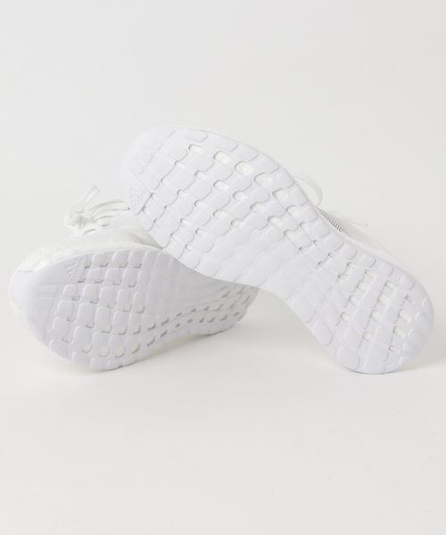 adidas（アディダス）の「ピュアブースト X [PureBOOST X ELEMENT]（スニーカー・レディース・ホワイト/ダークグレー・22.5cm/23.0cm/23.5cm/24.0cm/24.5cm/25.0cm/25.5cm/26.0cm/26.5cm/27.0cm/22.0cm）」の4枚目の写真